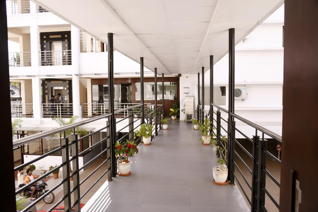 Hotel Akshayadhara Subrahmanya Ngoại thất bức ảnh