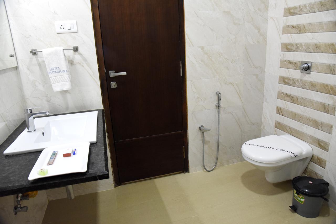 Hotel Akshayadhara Subrahmanya Ngoại thất bức ảnh