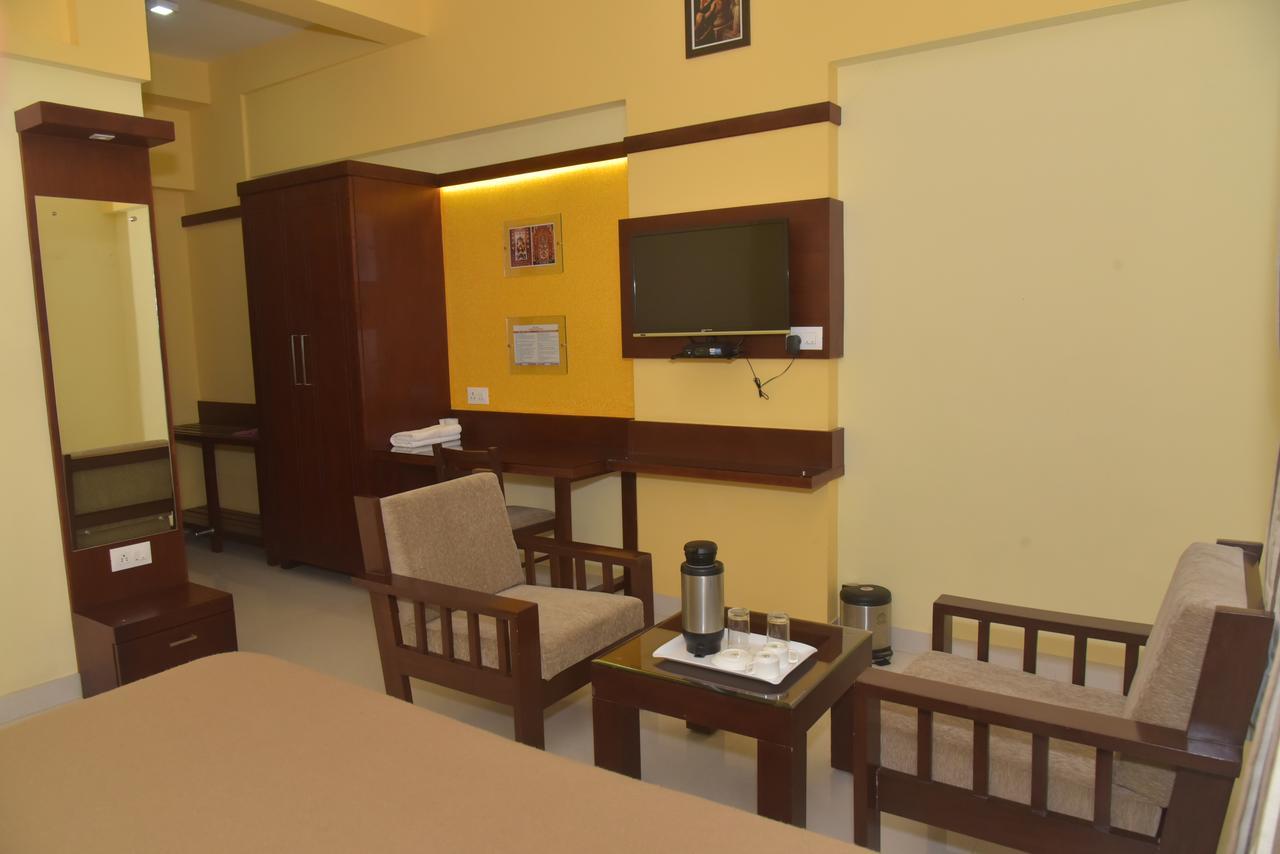 Hotel Akshayadhara Subrahmanya Ngoại thất bức ảnh