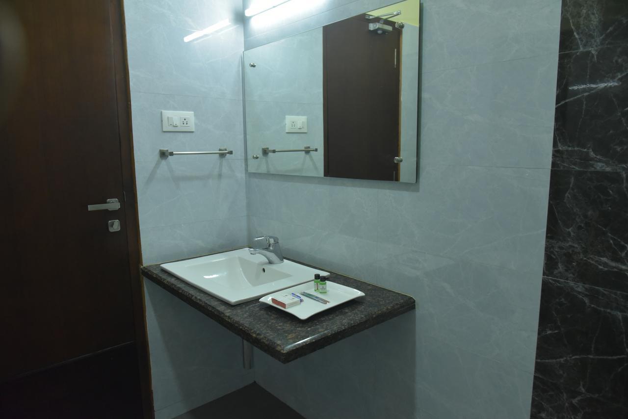 Hotel Akshayadhara Subrahmanya Ngoại thất bức ảnh